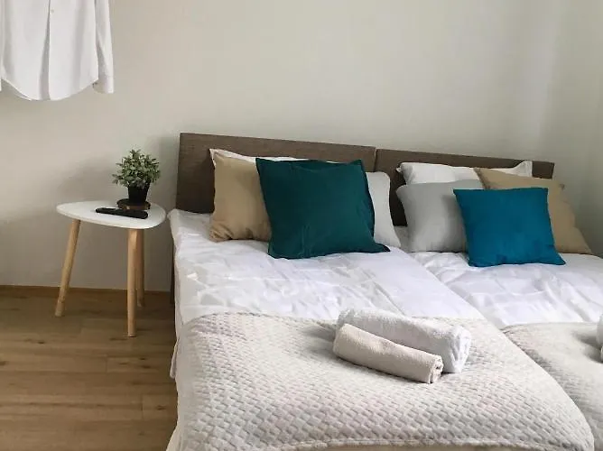 Apartament 212